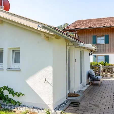 Franzl Lägenhet *